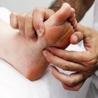 foot-reflexology-3781174_1920